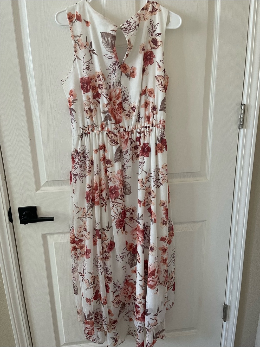 ALEXA B Floral Sleeveless Midi Dress in Cream and Dusty Rose - Picture 3 of 5